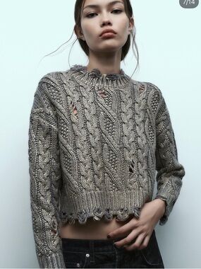 Zara Grey Gold Metallic Cable Knit Sweater Cropped Size Small